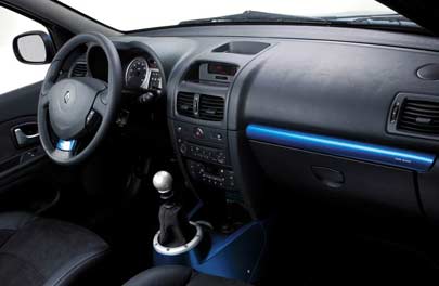pics_galery_renault-clio-v6-03.jpg